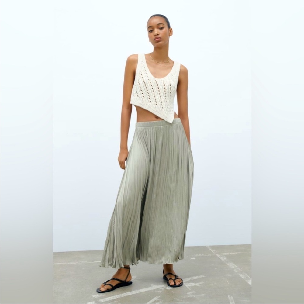 Zara wrinkled midi skirt size medium large